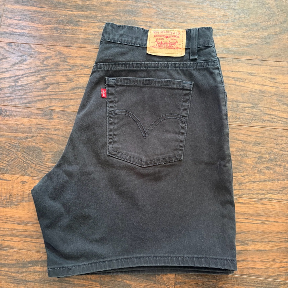 Vintage Levi’s Stretch Classic Jean High Rise Denim Shorts